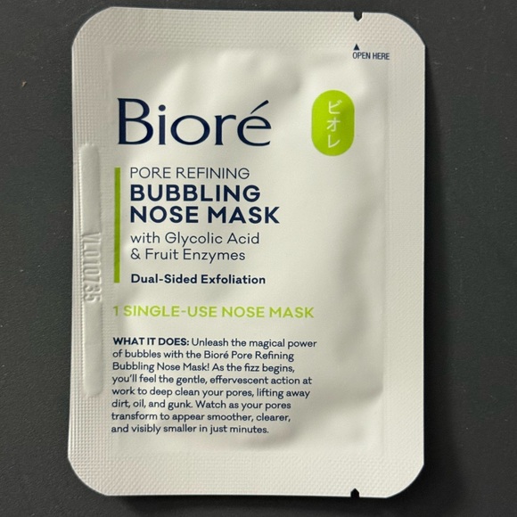 NEW Biore Pore Refining Bubbling Nose Mask - Picture 3 of 4